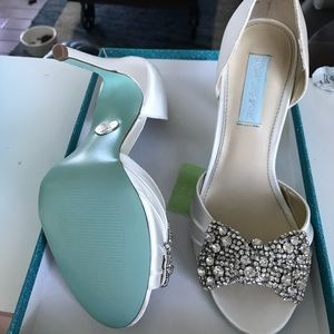 Never worn Betsy Johnson wedding shoes in box